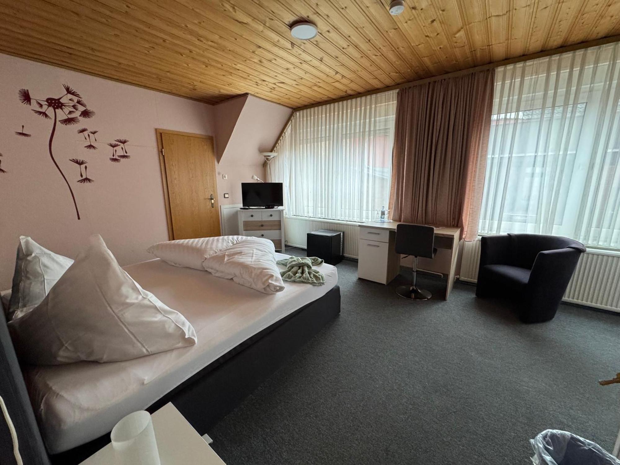 Hotel-Restaurant Christine Lübz Buitenkant foto